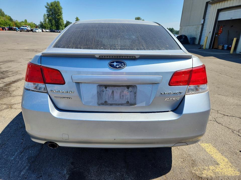 2013 SUBARU LEGACY 2.5I PREMIUM — Фото 6 из 12