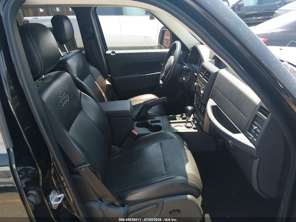 1C4PJMAK0CW205449 2012 JEEP LIBERTY photo no. 5