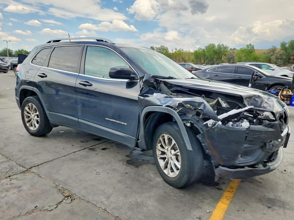 2019 JEEP CHEROKEE LATITUDE — Фото 4 из 13