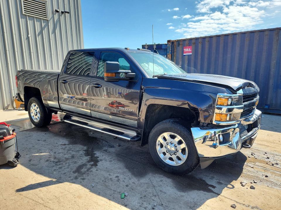 2015 CHEVROLET SILVERADO K2500 HEAVY DUTY LT — Фото 4 из 12