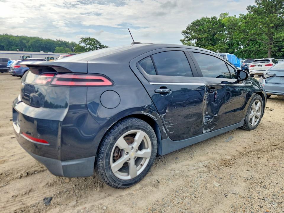 2015 CHEVROLET VOLT — Фото 3 из 12