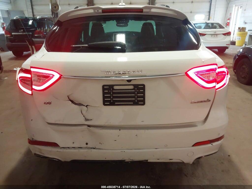ZN661XUS9JX259587 2018 MASERATI LEVANTE photo no. 6