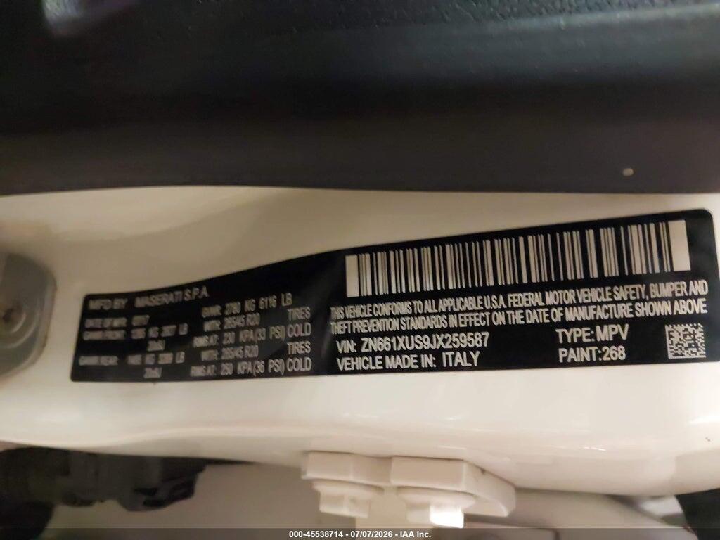 ZN661XUS9JX259587 2018 MASERATI LEVANTE photo no. 9