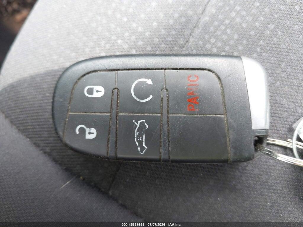 1C3CCCFB2FN620735 2015 CHRYSLER 200 photo no. 11