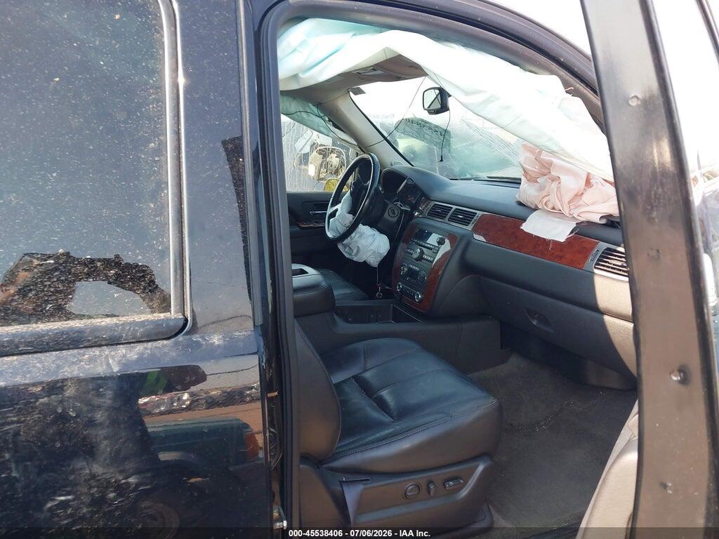 1GNSKJE34BR384401 2011 CHEVROLET SUBURBAN photo no. 5