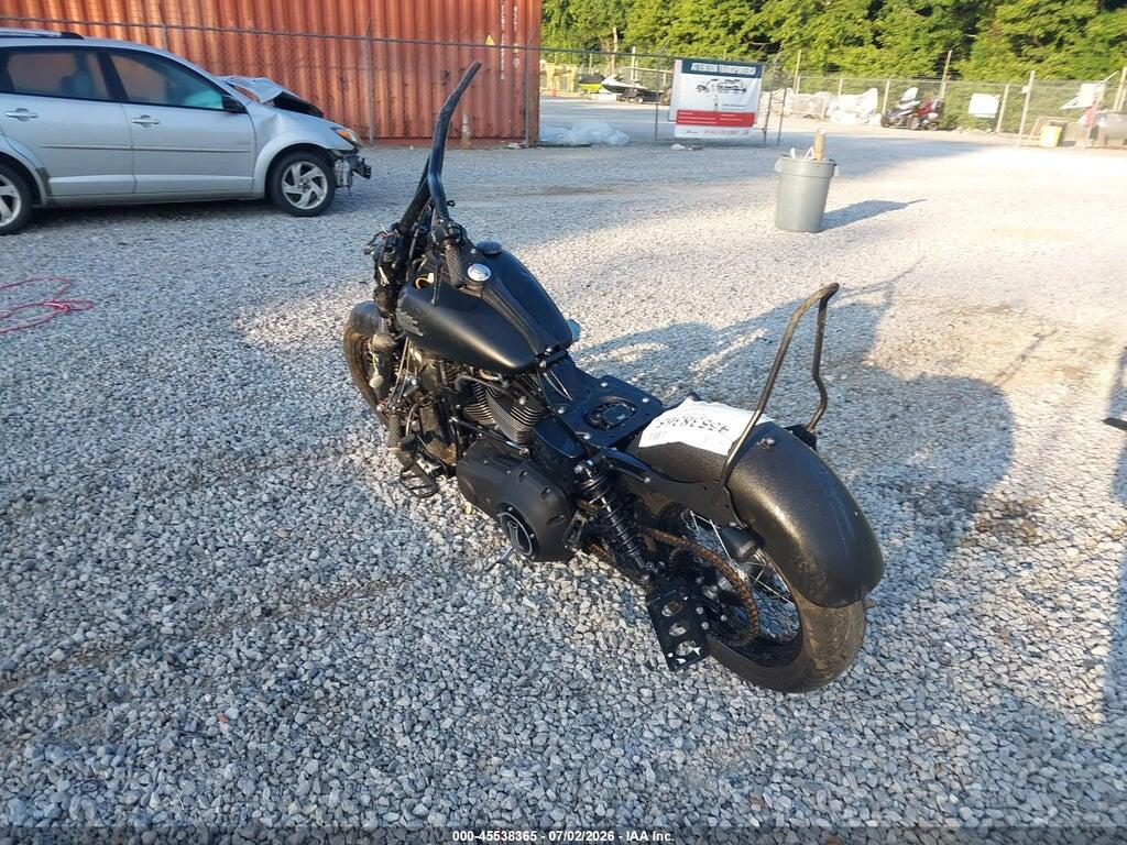 1HD1GX412DC333654 2013 HARLEY-DAVIDSON FXDB photo no. 3