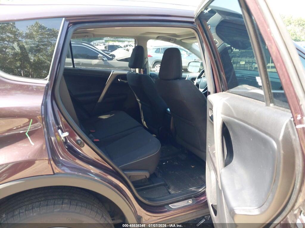 2T3RFREV6HW679245 2017 TOYOTA RAV4 photo no. 8