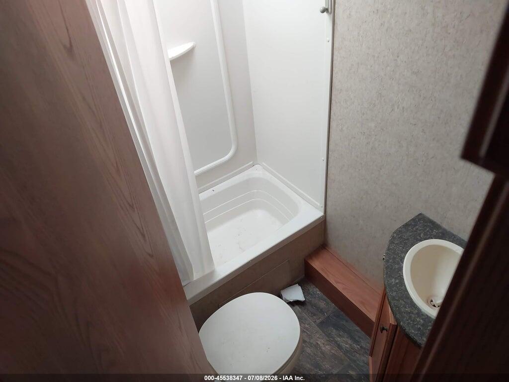 5SFEB3023CE239887 2012 HEARTLAND RV NORTH COUNTRY photo no. 5