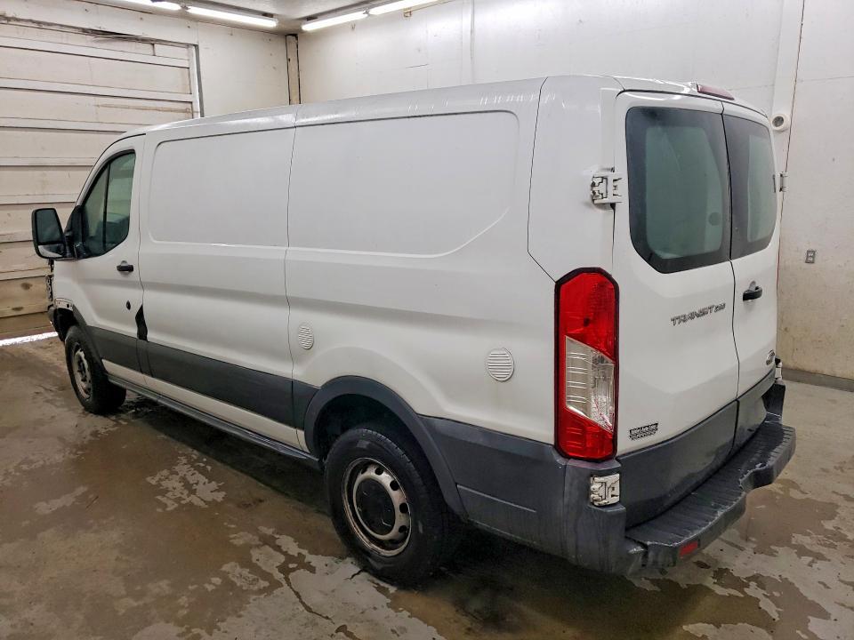 2015 FORD TRANSIT T-250 — Фото 2 из 14