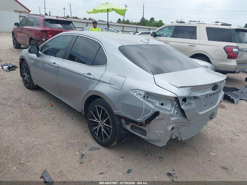 4T1G11AK9RU256916 2024 TOYOTA CAMRY photo no. 3