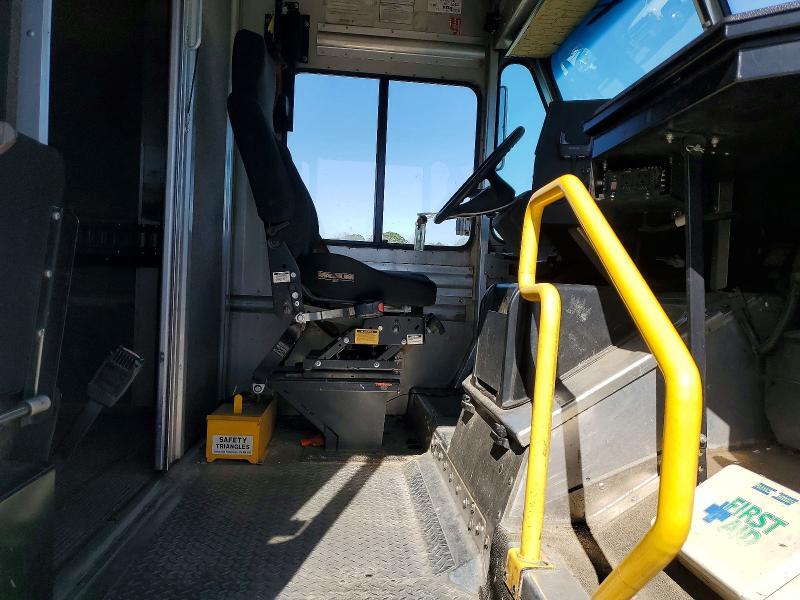 2015 FREIGHTLINER MT- — Фото 7 из 13