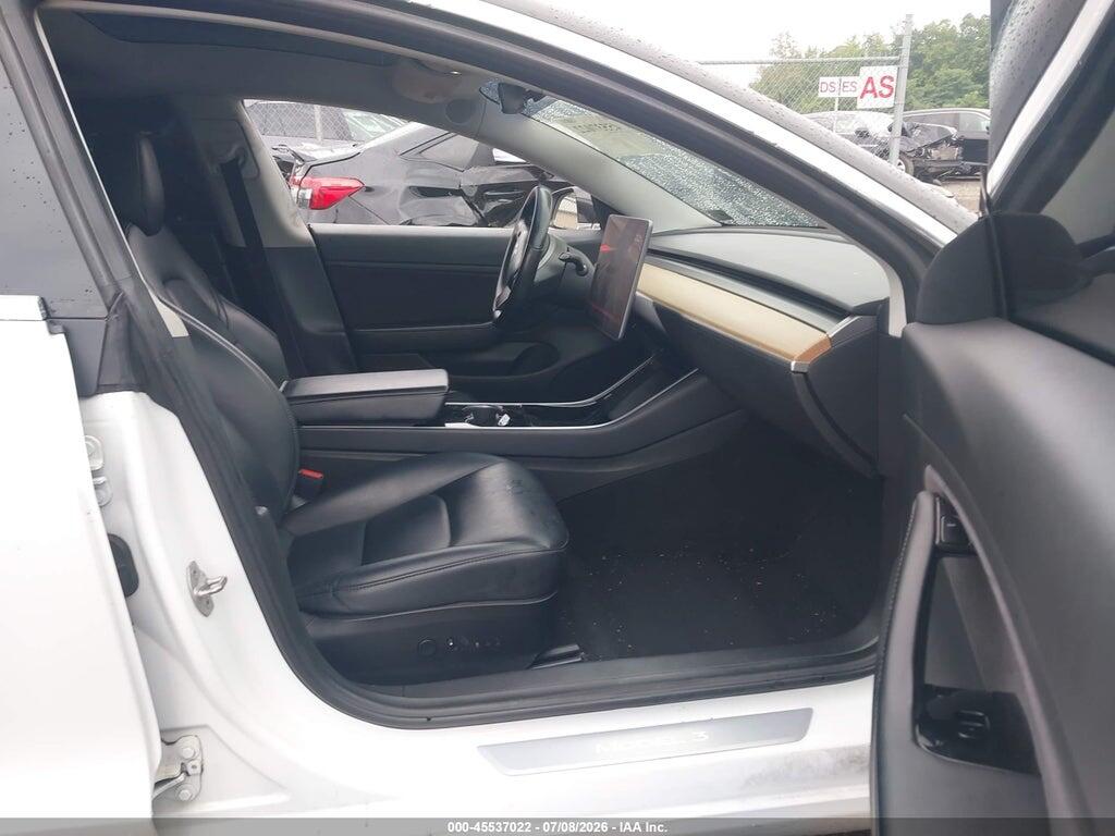 5YJ3E1EA3JF153240 2018 TESLA MODEL 3 photo no. 5