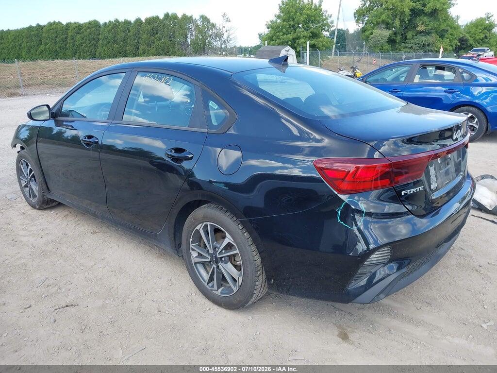 3KPF24AD7PE526592 2023 KIA FORTE photo no. 3