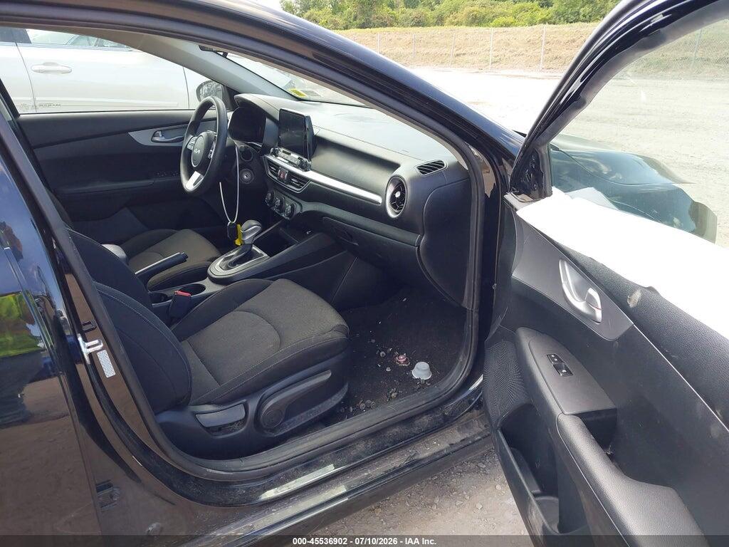 3KPF24AD7PE526592 2023 KIA FORTE photo no. 5