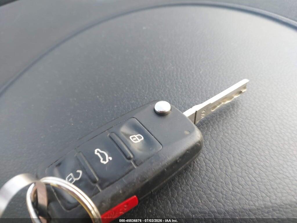 WVGAV7AX1FW567166 2015 VOLKSWAGEN TIGUAN photo no. 11
