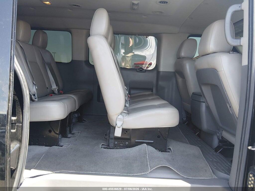 5BZAF0AA6KN852045 2019 NISSAN NV PASSENGER NV3500 HD photo no. 8