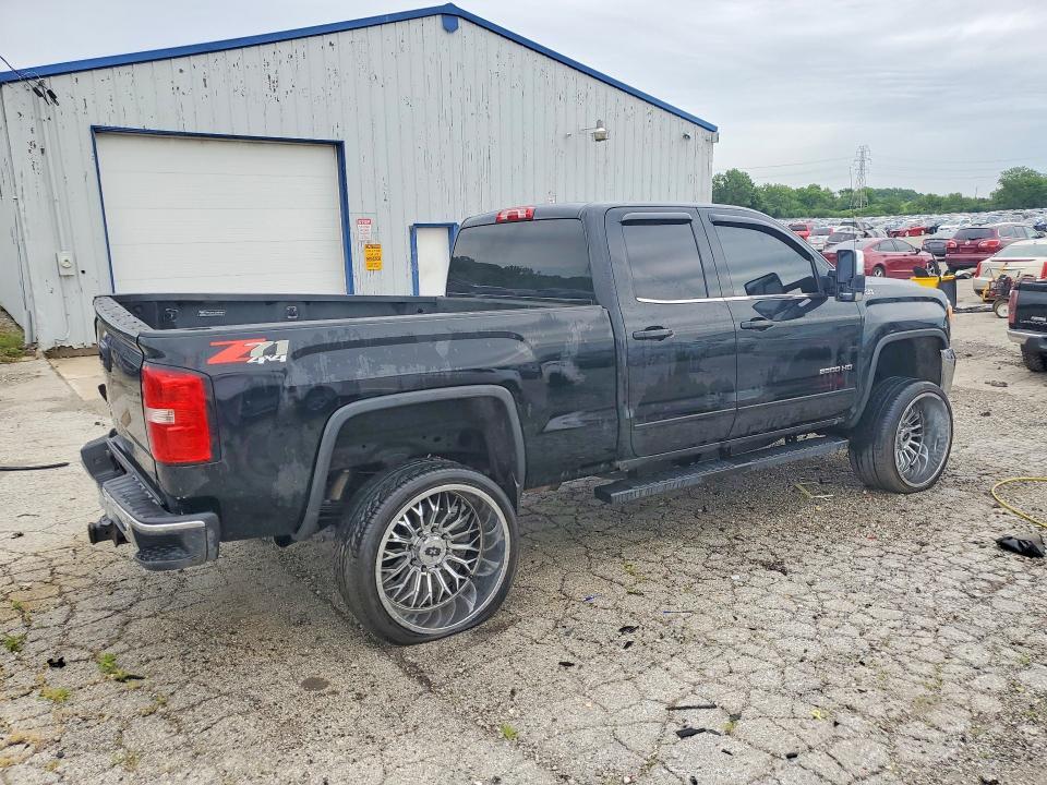 1GT22YEG9FZ131374 2015 GMC SIERRA photo no. 3