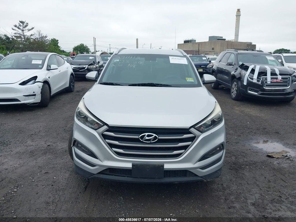KM8J3CA4XHU520236 2017 HYUNDAI TUCSON photo no. 12