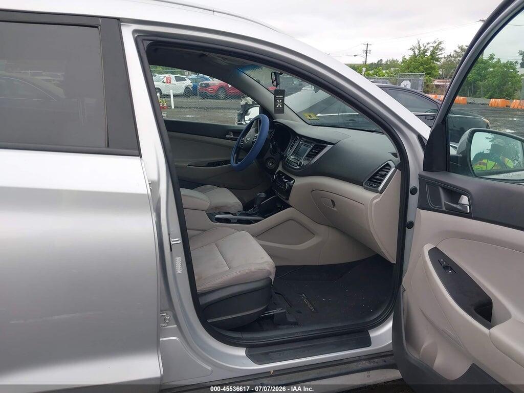 KM8J3CA4XHU520236 2017 HYUNDAI TUCSON photo no. 5