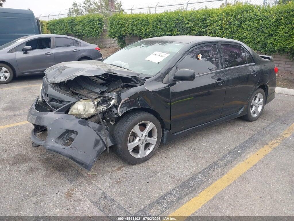 5YFBU4EE1DP187012 2013 TOYOTA COROLLA photo no. 2