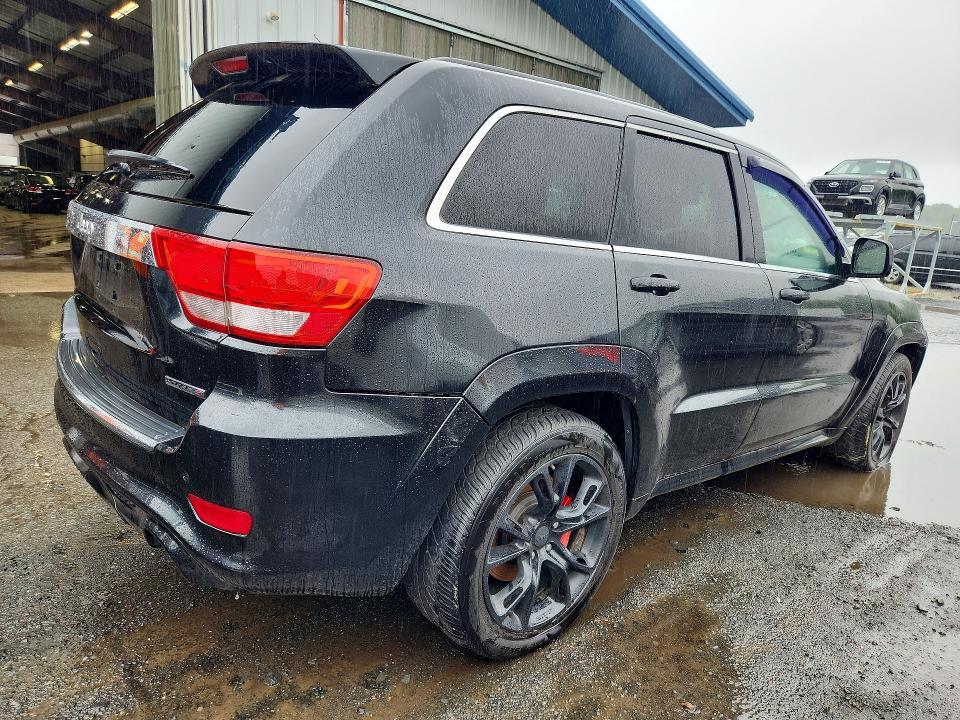 2013 JEEP GRAND CHEROKEE SRT-8 — Фото 3 из 13
