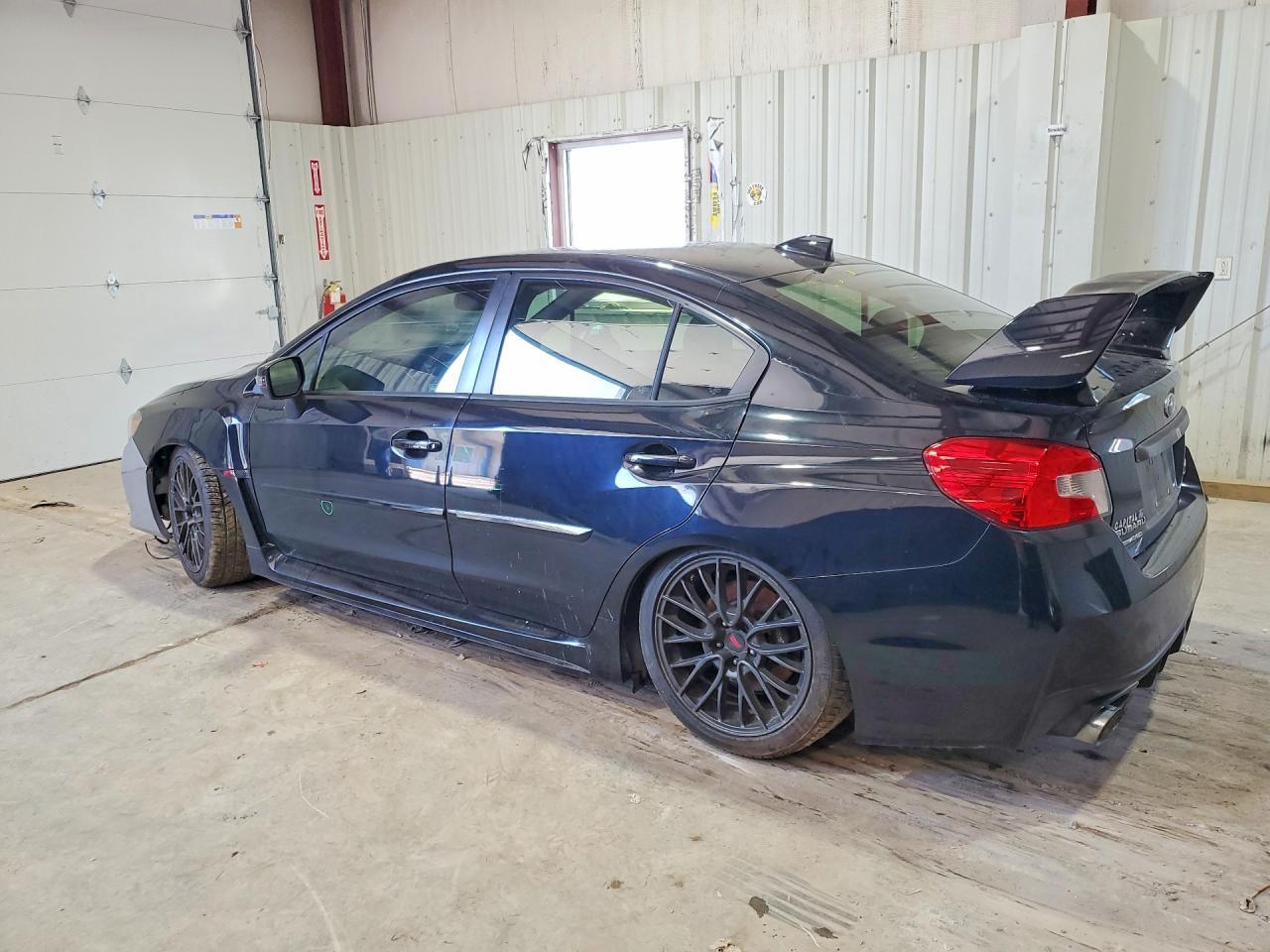 2015 SUBARU WRX STI — Фото 2 из 12