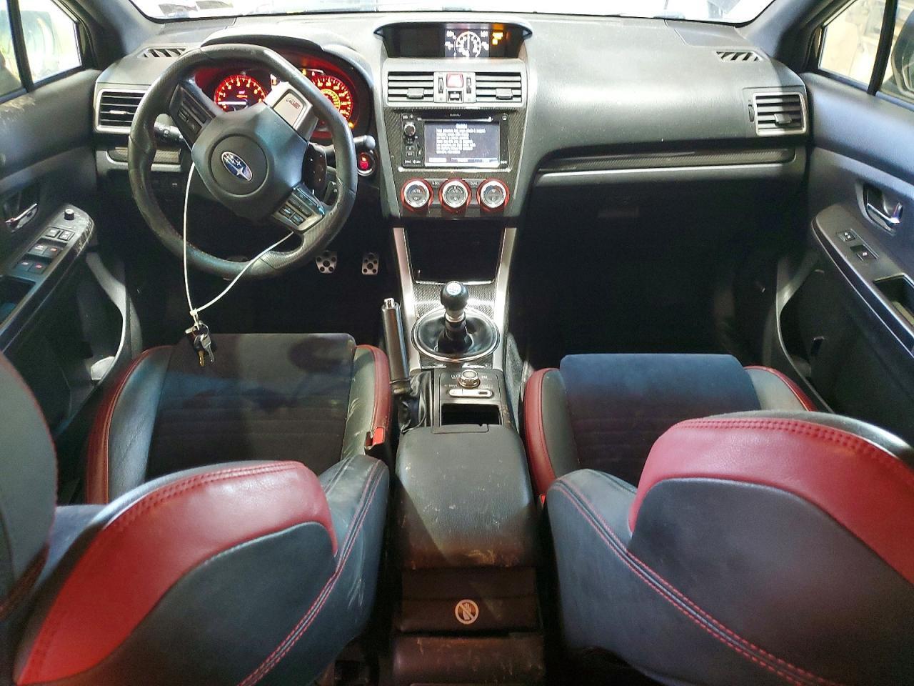 2015 SUBARU WRX STI — Фото 8 из 12