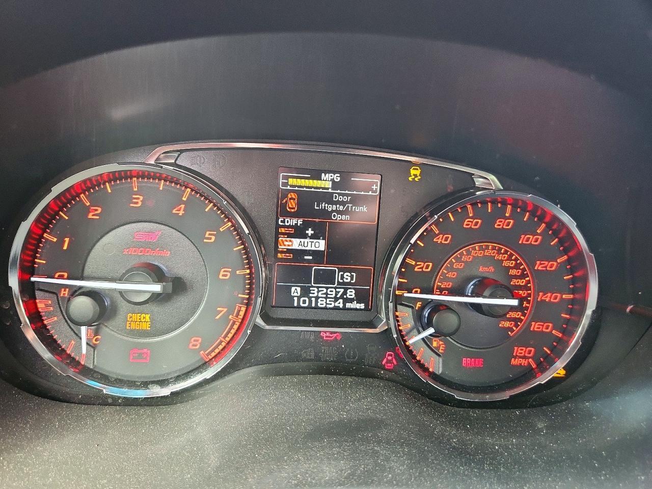 2015 SUBARU WRX STI — Фото 9 из 12