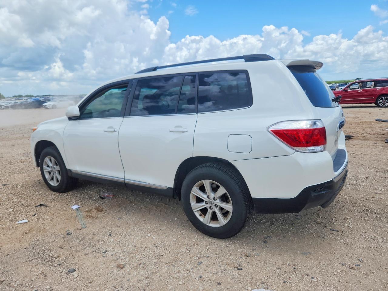 2012 TOYOTA HIGHLANDER SE — Фото 2 из 13
