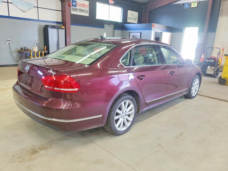 2013 VOLKSWAGEN PASSAT SEL — Фото 3 из 12