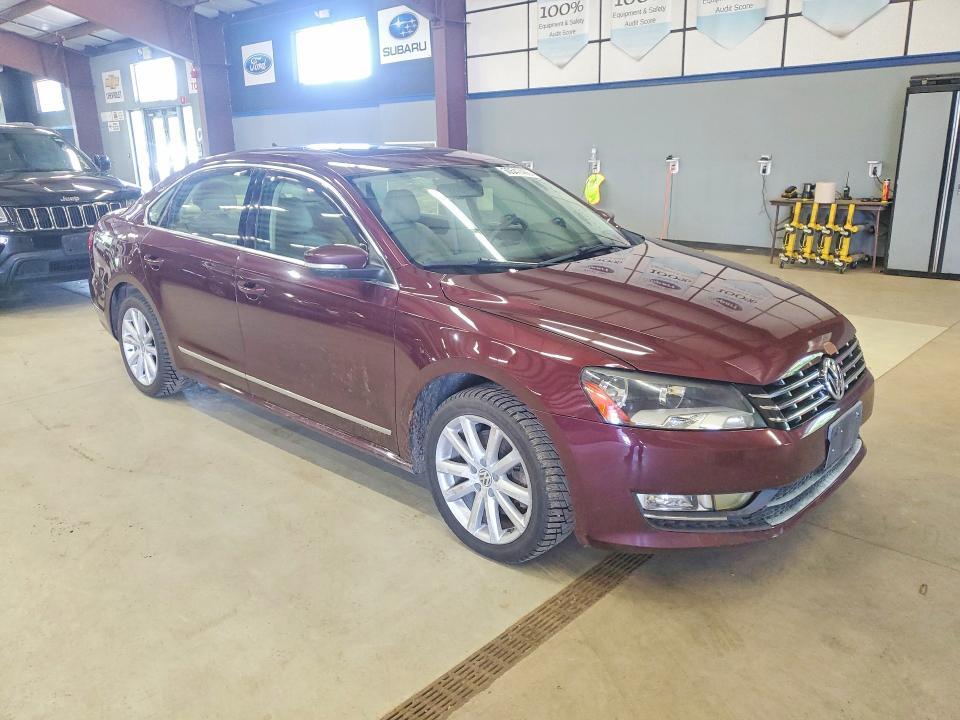 2013 VOLKSWAGEN PASSAT SEL — Фото 4 из 12