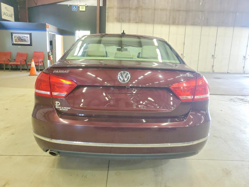 2013 VOLKSWAGEN PASSAT SEL — Фото 6 из 12