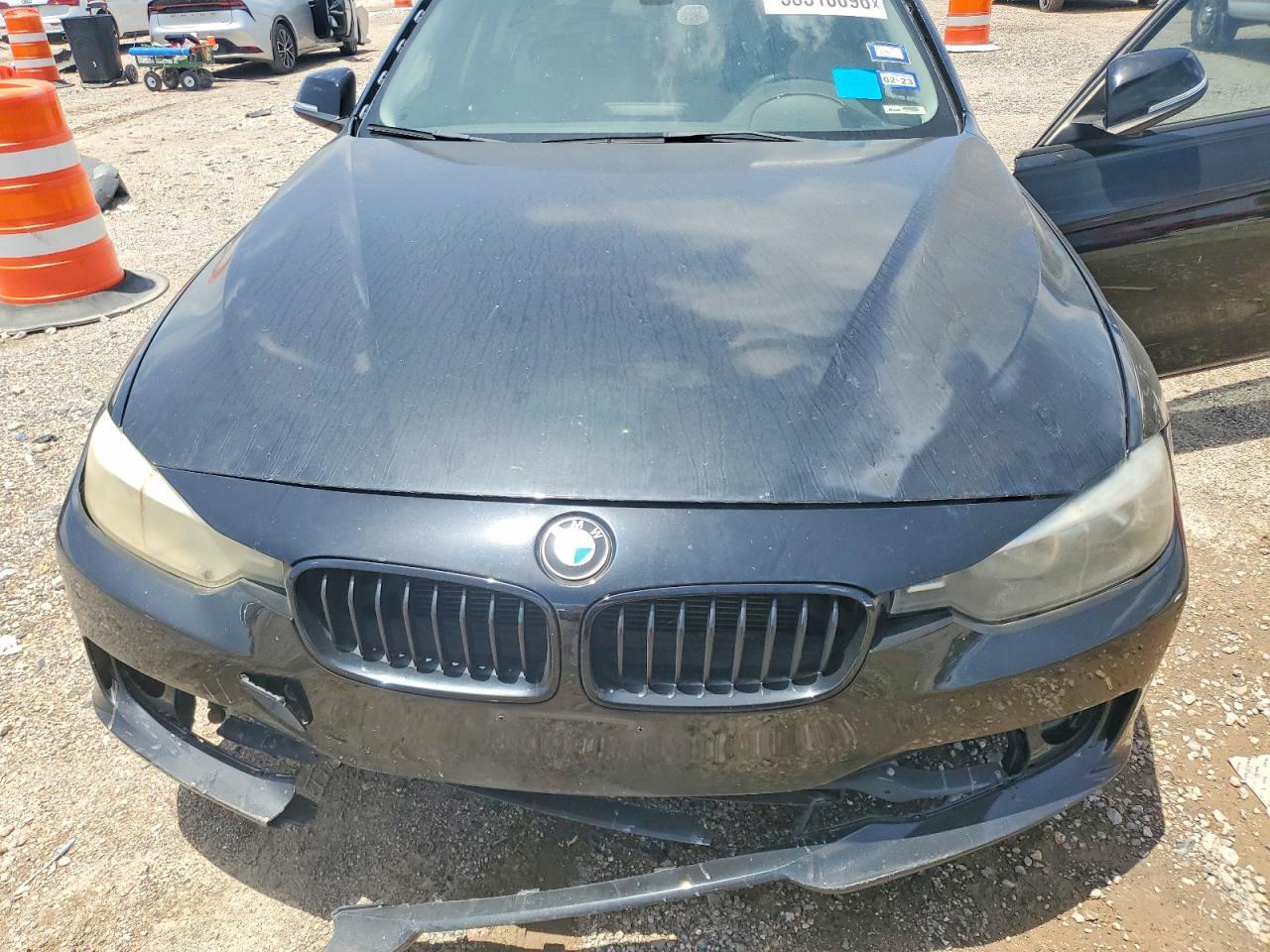 2014 BMW 320 I — Фото 11 из 12