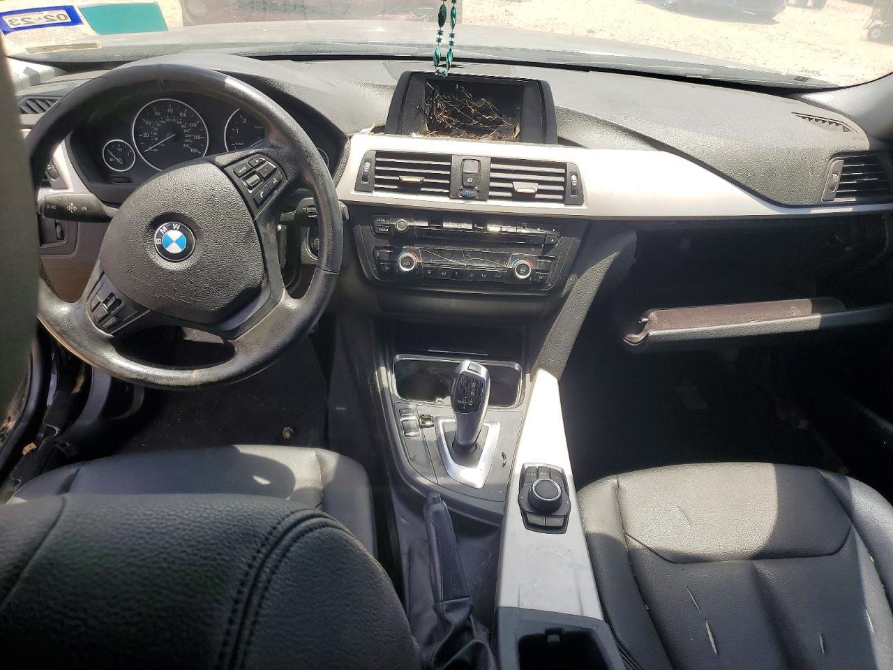 2014 BMW 320 I — Фото 8 из 12