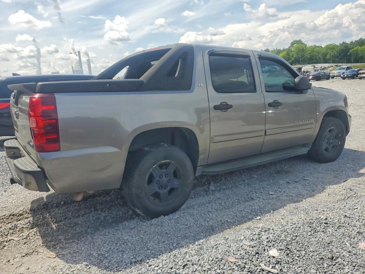 2007 CHEVROLET AVALANCHE C1500 — Фото 3 из 12