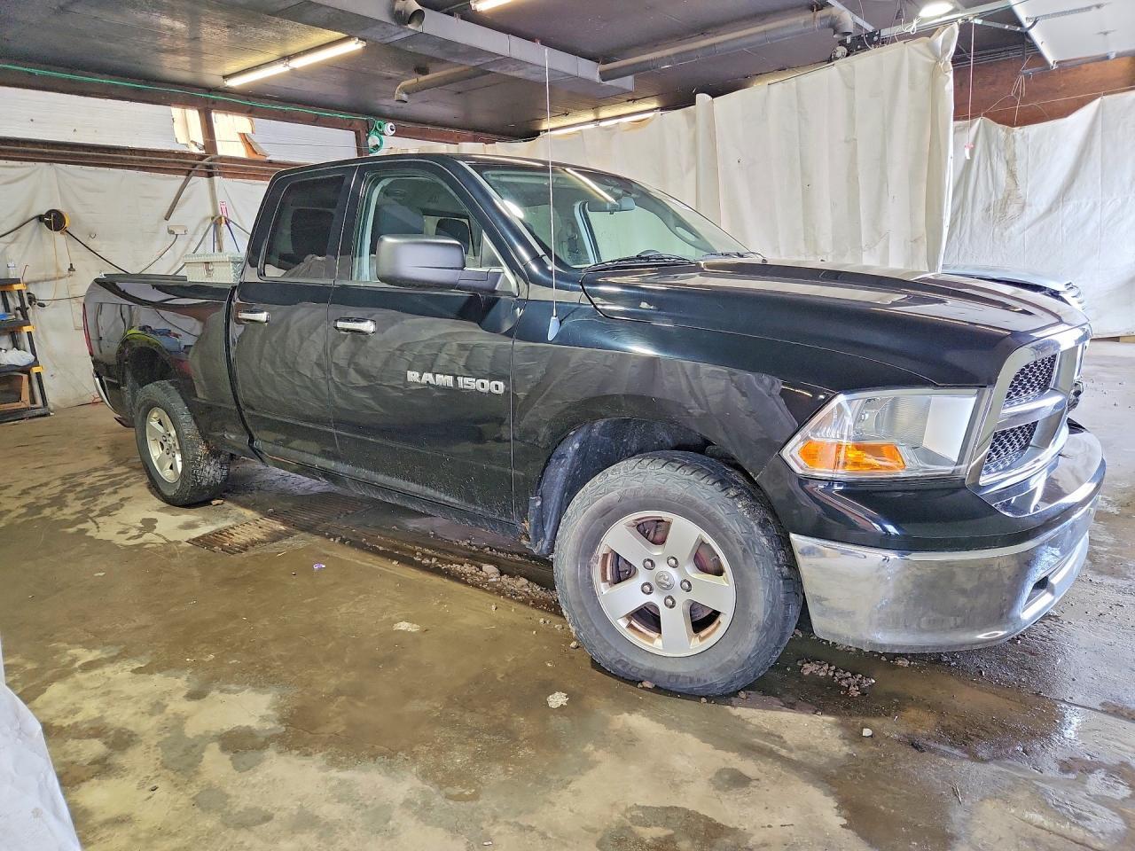 2012 DODGE RAM 1500 SLT — Фото 4 из 12