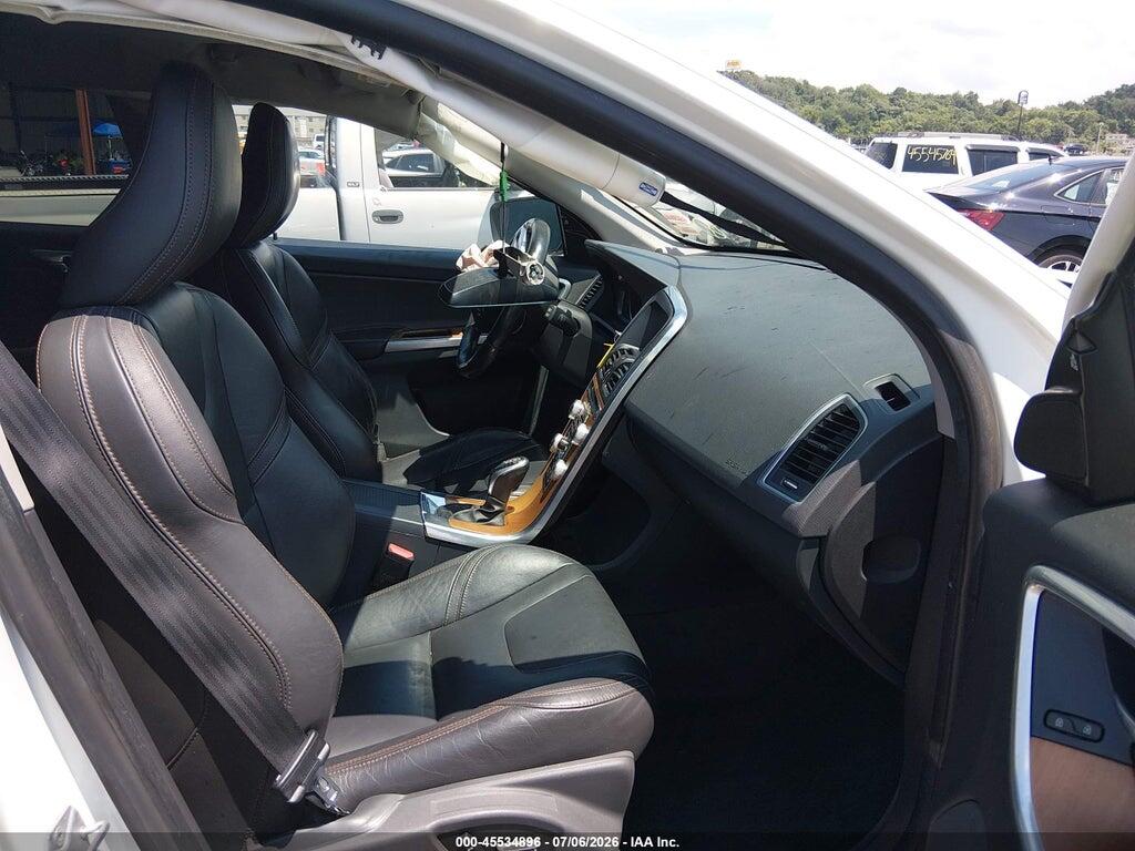 YV440MRU8H2000646 2017 VOLVO XC60 photo no. 5