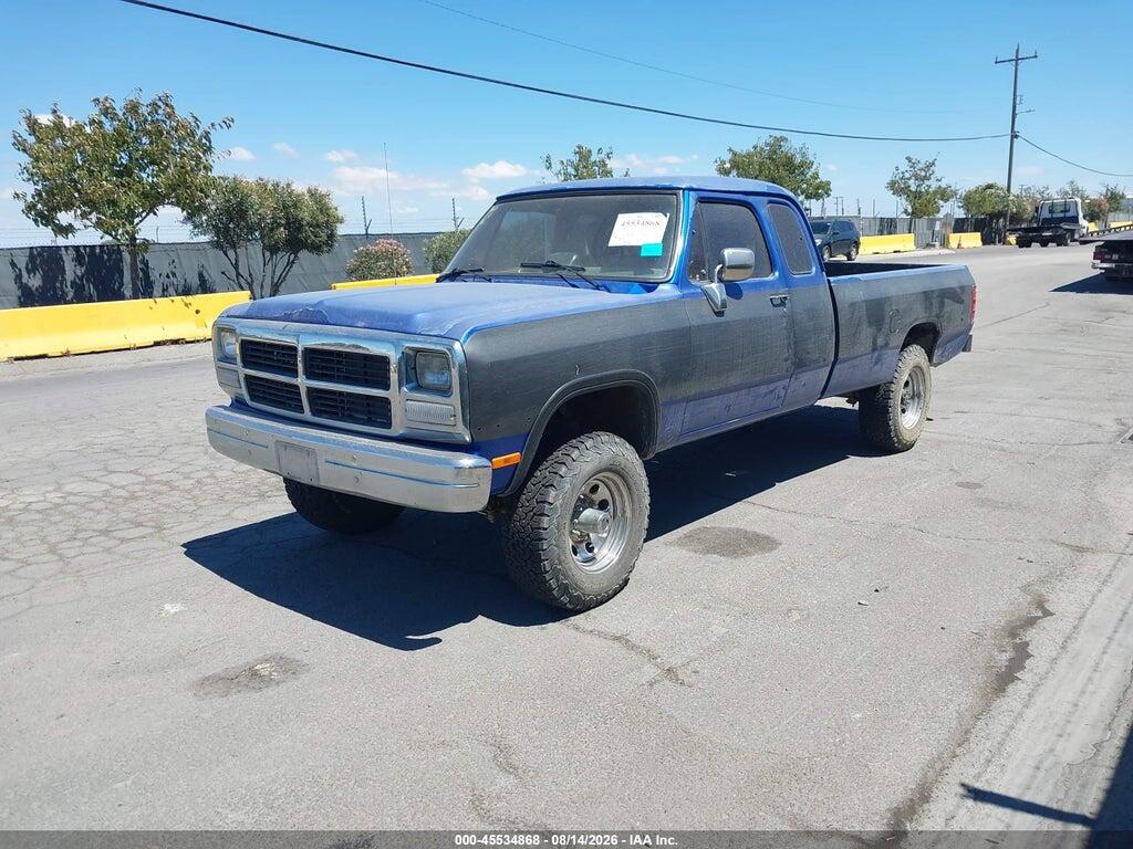 1B7KM2686MF202320 1991 DODGE W-SERIES photo no. 2