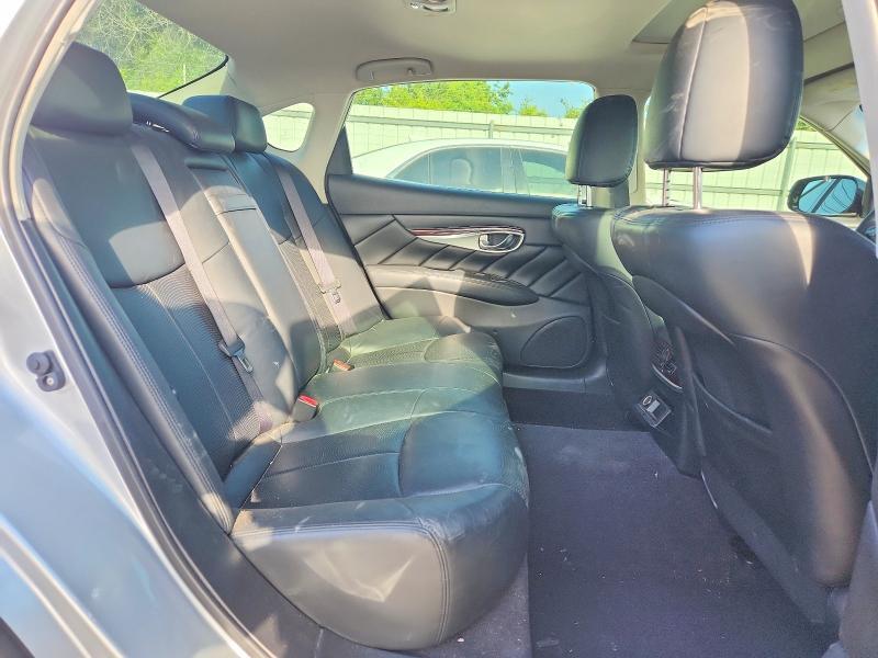 2015 INFINITI Q70L 3.7 — Фото 10 из 13