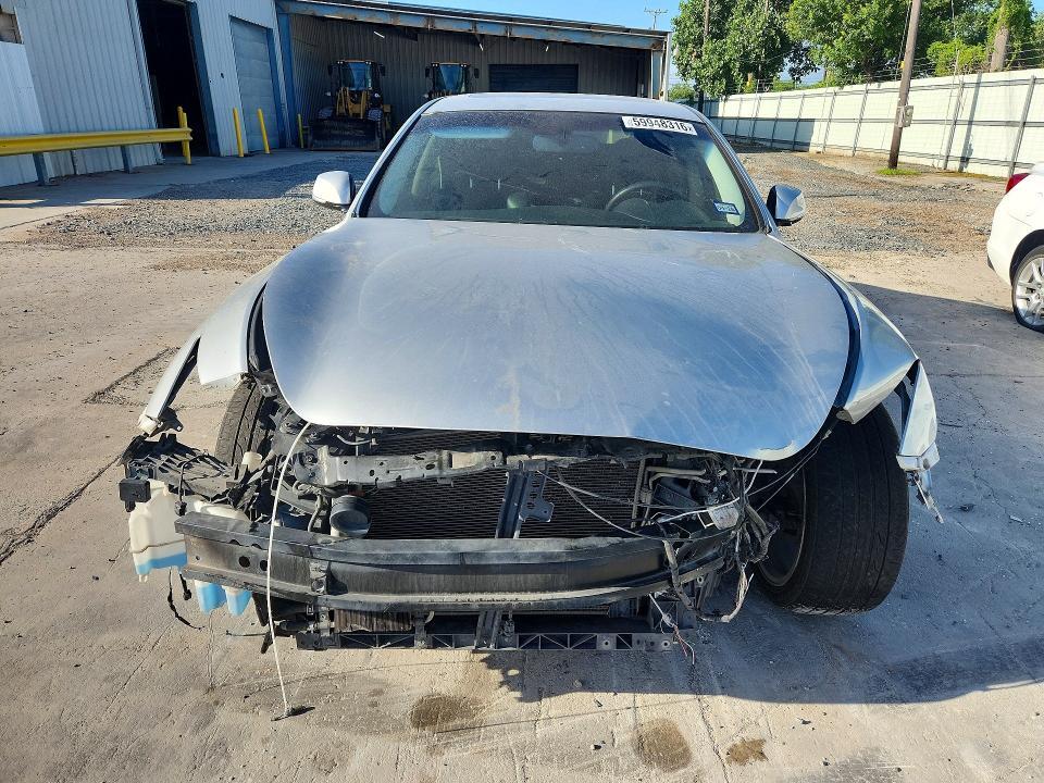 2015 INFINITI Q70L 3.7 — Фото 5 из 13