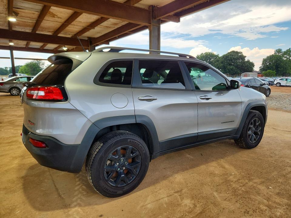 2015 JEEP CHEROKEE TRAILHAWK — Фото 3 из 13