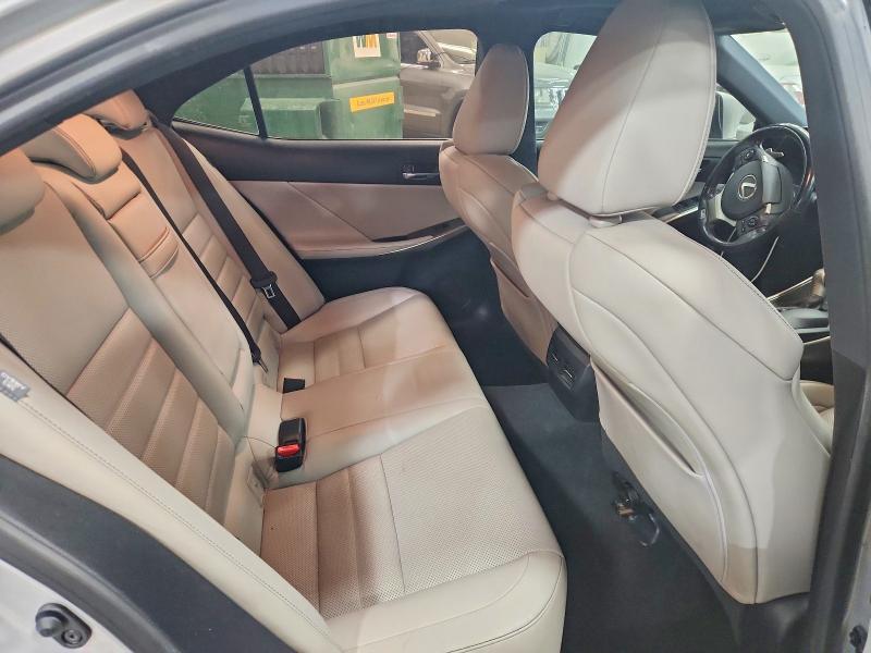 2015 LEXUS IS 350 — Фото 10 из 12
