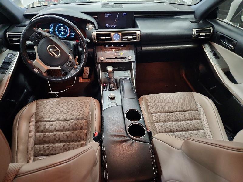 2015 LEXUS IS 350 — Фото 8 из 12
