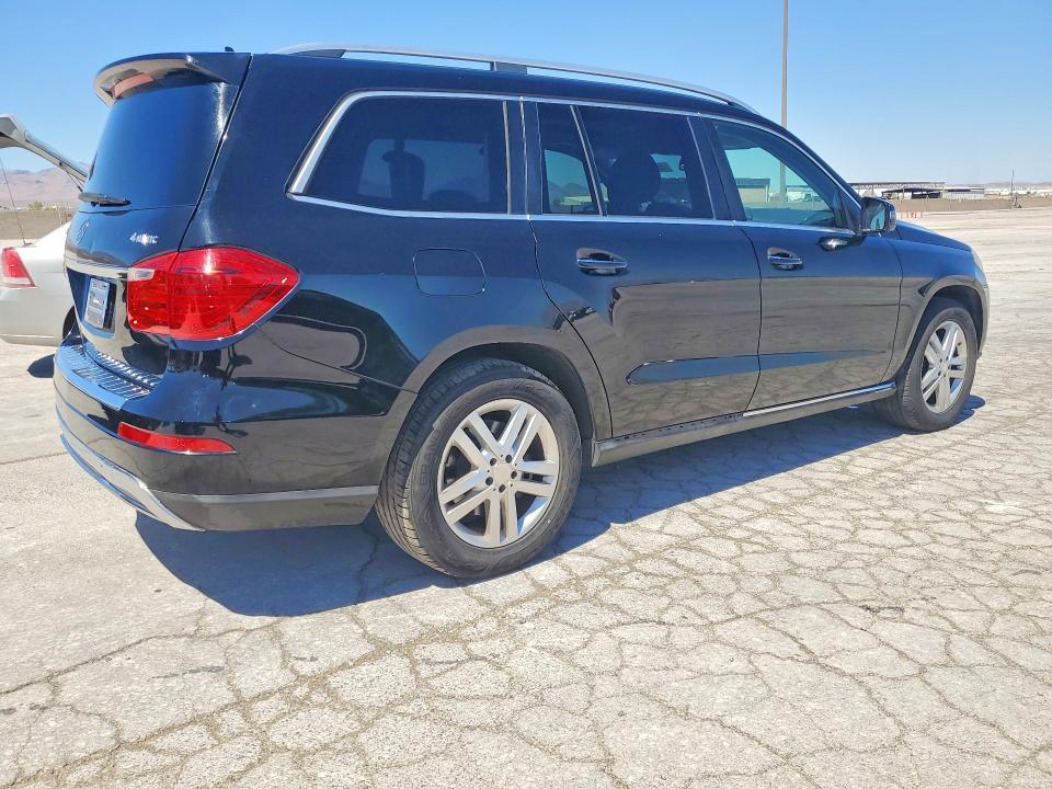 4JGDF6EE7FA476428 2015 MERCEDES-BENZ GL photo no. 3