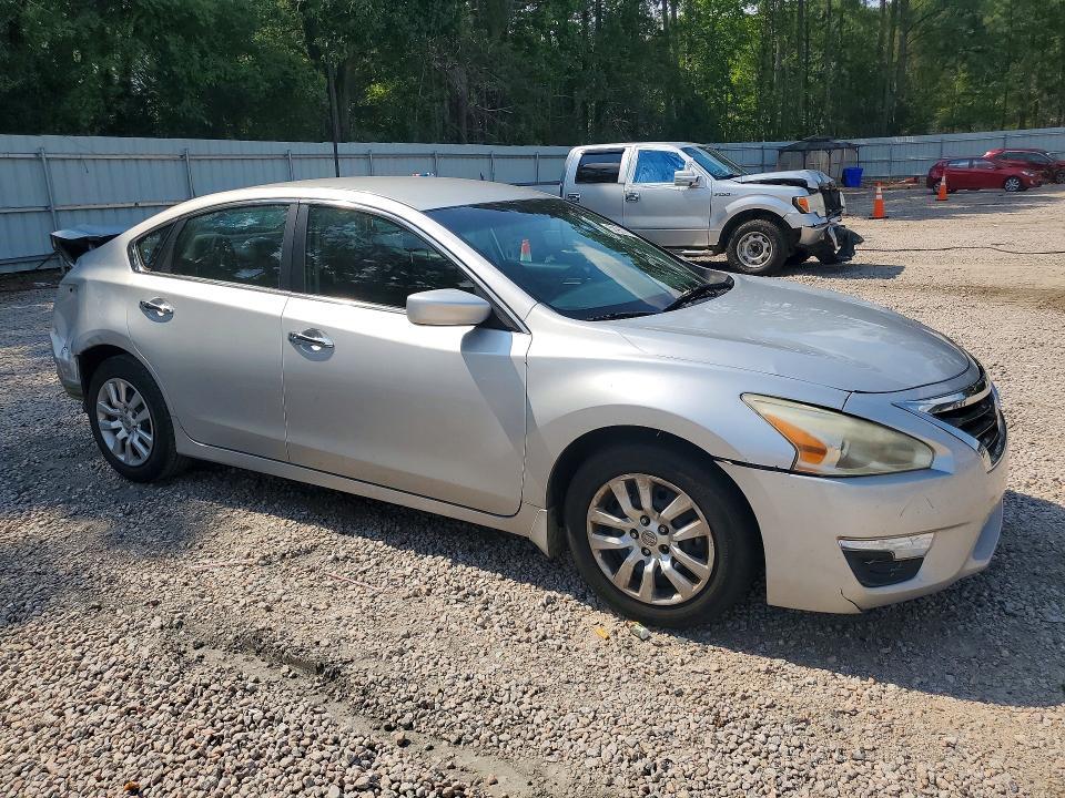 1N4AL3APXFC220056 2015 NISSAN ALTIMA photo no. 4