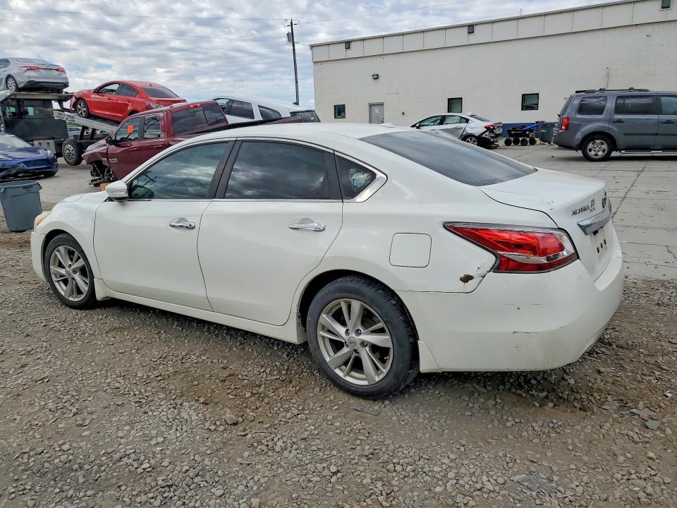 2015 NISSAN ALTIMA 2.5 SL — Фото 2 из 12
