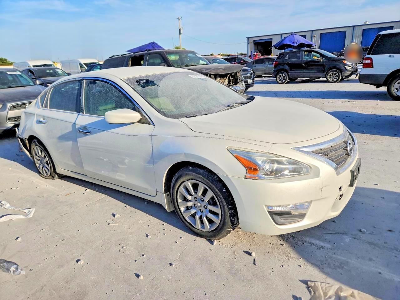2015 NISSAN ALTIMA 2.5 S — Фото 5 из 13