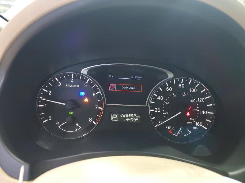 2015 NISS ALTIMA 2.5 — Фото 9 из 12