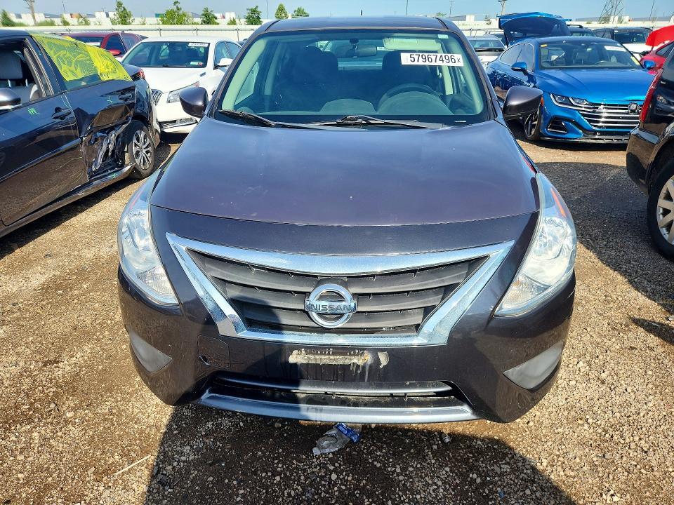 2015 NISSAN VERSA 1.6 SV — Фото 5 из 12