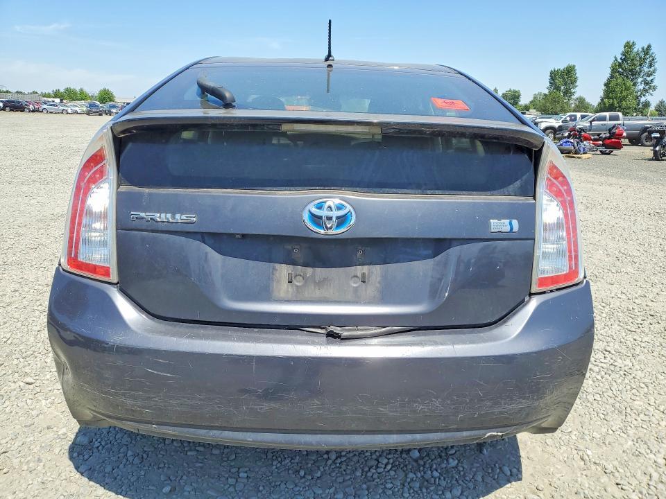 2015 TOYOTA PRIUS TWO — Фото 6 из 12